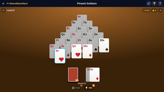 Pyramid Solitaire card pyramid with a selected card
