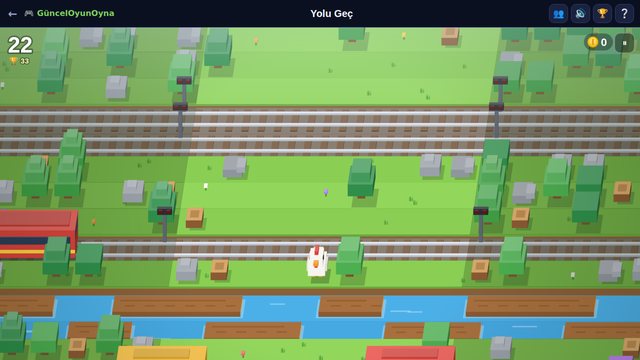 Yolu Geç demiryolunda uyarı ışıkları ve yaklaşan tren